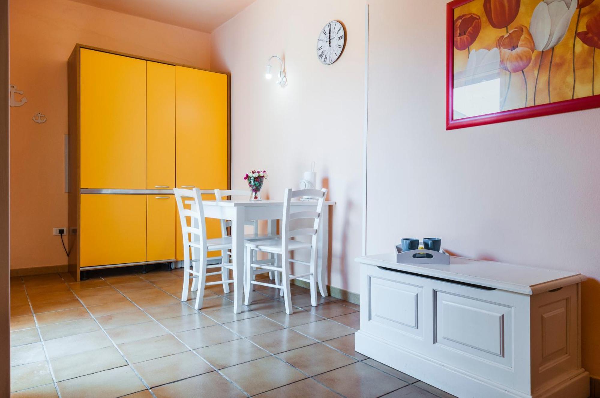 One-Bedroom Standard Apartment